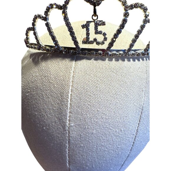 Quinceañera Tiara Rhinestone Heart Design With "15" Charm & Comb Clips - Picture 3 of 5